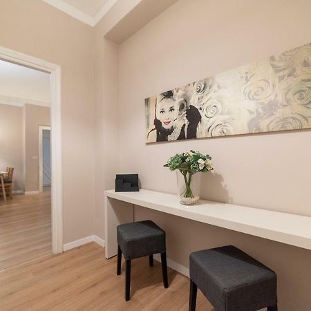 Apartament Domus Claudia Rzym Zewnętrze zdjęcie